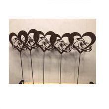 Lade das Bild in den Galerie-Viewer, Beetstecker aus Metall Herz mit Ringen