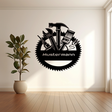 Lade das Bild in den Galerie-Viewer, Metallmonogramm Handwerker, personalisiert mit einem Namen, vereint Eleganz und Individualität in einem einzigartigen Design.