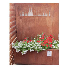 Lade das Bild in den Galerie-Viewer, Pflanzkübel mit Sichtschutz und kloener Skyline