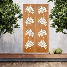 Lade das Bild in den Galerie-Viewer, Zwei Schmale große Metallwandkunst Wände mit Ausgeschnittener Silhouette von Fächer, gestaltet als Sichtschutzwand im Rost Look oder farblich.