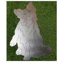 Lade das Bild in den Galerie-Viewer, Border Colliesitzend aus hochwertigem Stahl in der Größe 67 x 46 cm