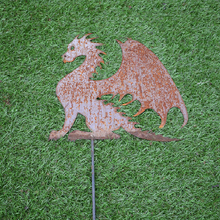 Lade das Bild in den Galerie-Viewer, Beetstecker aus Metall Drache