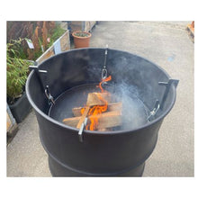 Lade das Bild in den Galerie-Viewer, Fass mit Feuerkorb für Planchaplatte