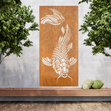 Lade das Bild in den Galerie-Viewer, Große Metallwandkunst mit Ausgeschnittener Silhouette von Karpfen, gestaltet als Sichtschutzwand im Rost Look oder farblich.