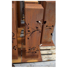 Lade das Bild in den Galerie-Viewer, Stele "Blätter&Kreise"