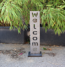 Lade das Bild in den Galerie-Viewer, Aufsteller "Welcome"