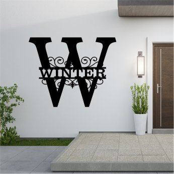 Metallmonogramm W, personalisiert mit einem Namen, vereint Eleganz und Individualität in einem einzigartigen Design.