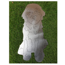 Lade das Bild in den Galerie-Viewer, Niedlicher Labradoodle aus Metall aus Aufsteller oder Bild in der Größe 36,4 x 74,6 cm
